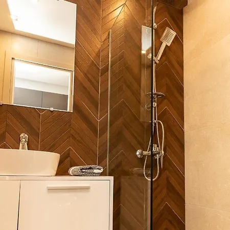 Valaoritou Luxury Studio Appartement *